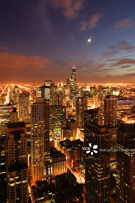 美国，伊利诺斯州，芝加哥，天际线，高处的景色，黄昏图片素材