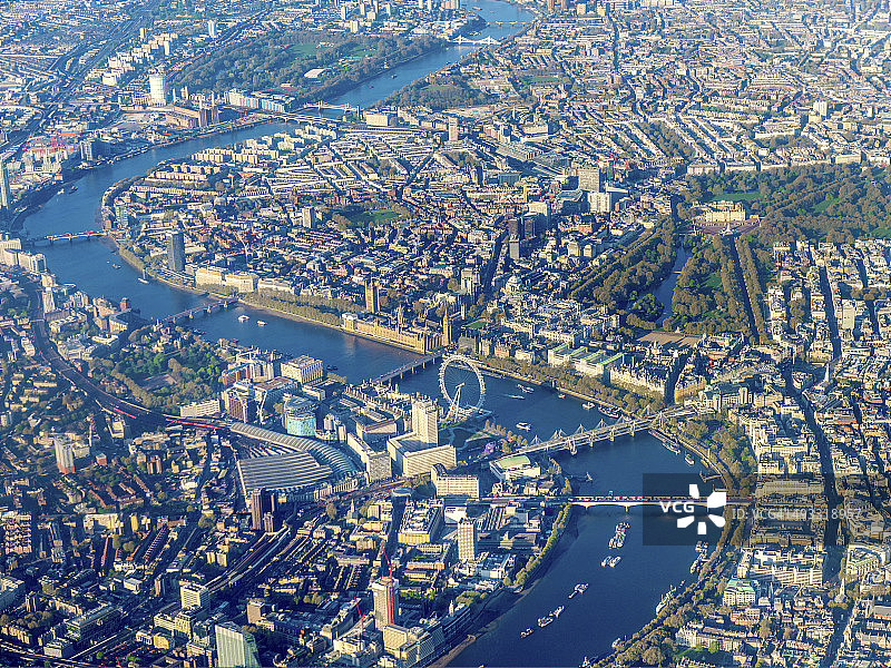 鸟瞰图威斯敏斯特和泰晤士河，伦敦，英格兰，英国图片素材