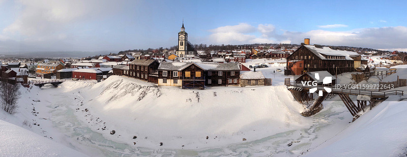 罗尔斯老采矿镇教堂山冬季全景图片素材