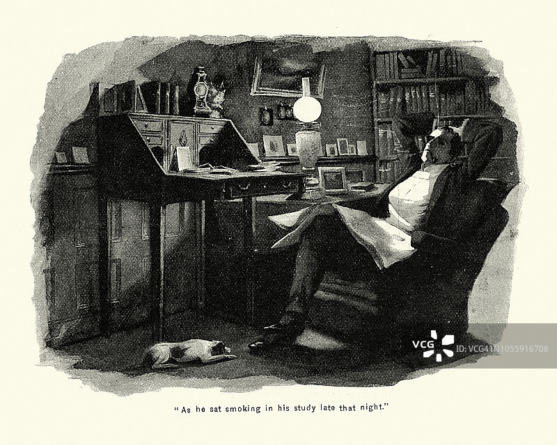 维多利亚时代的男人晚上在书房里抽烟休息图片素材