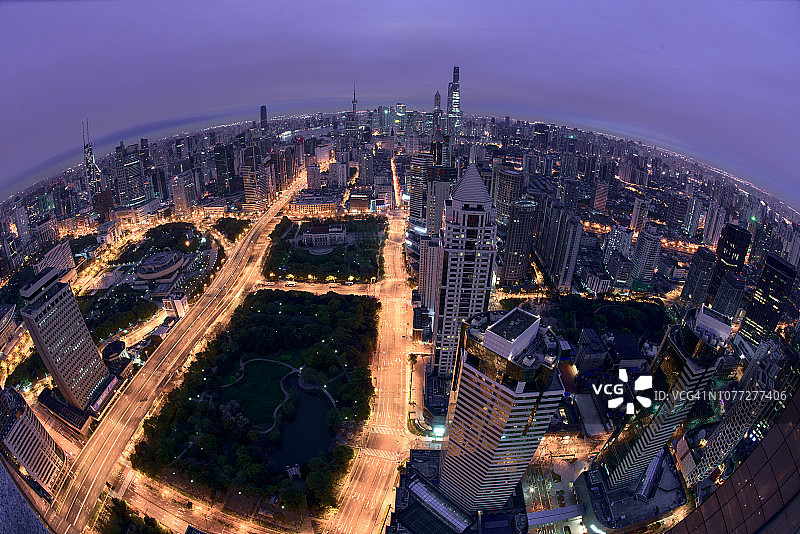 黎明时分上海壮丽的景色图片素材