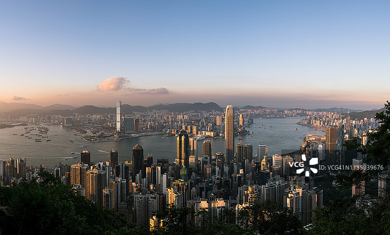 香港岛和维多利亚港全景图图片素材