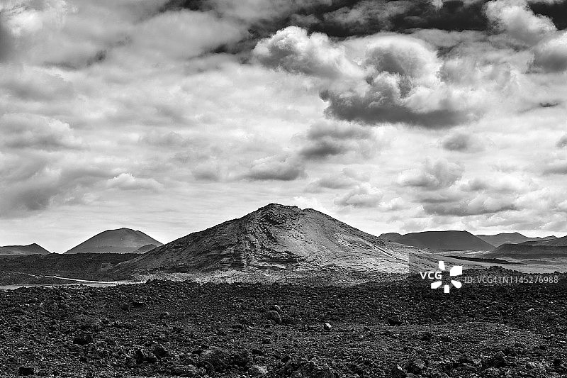 西班牙加那利群岛兰萨罗特岛的火山景观图片素材