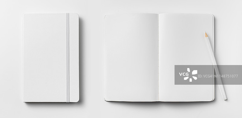 白色笔记本孤立在白色背景上图片素材