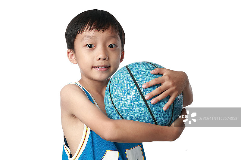 男孩打篮球图片素材