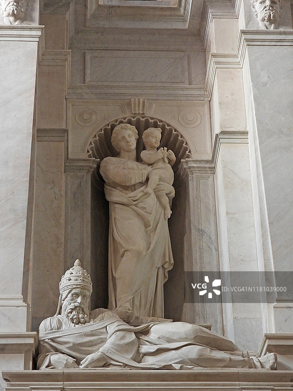 教皇尤利乌斯二世的雕像，在他的坟墓由米格尔安吉尔图片素材