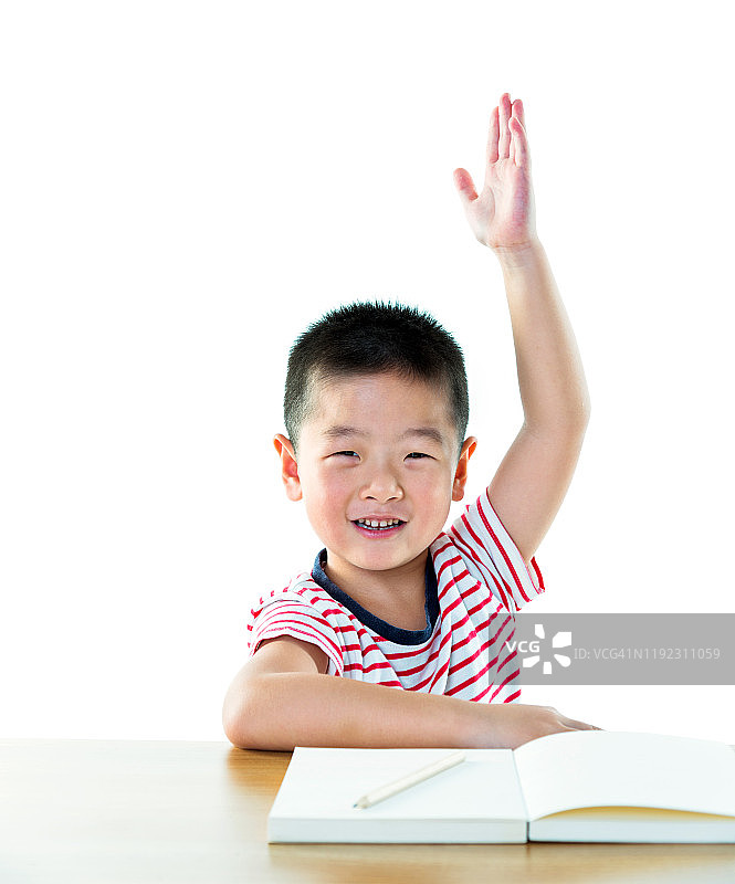 亚洲男孩举起他的手在白色的背景图片素材