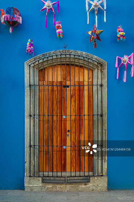 墨西哥瓦哈卡的西班牙殖民门的建筑形象图片素材