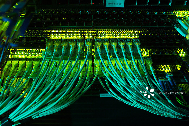 计算机光纤网络电缆图片素材