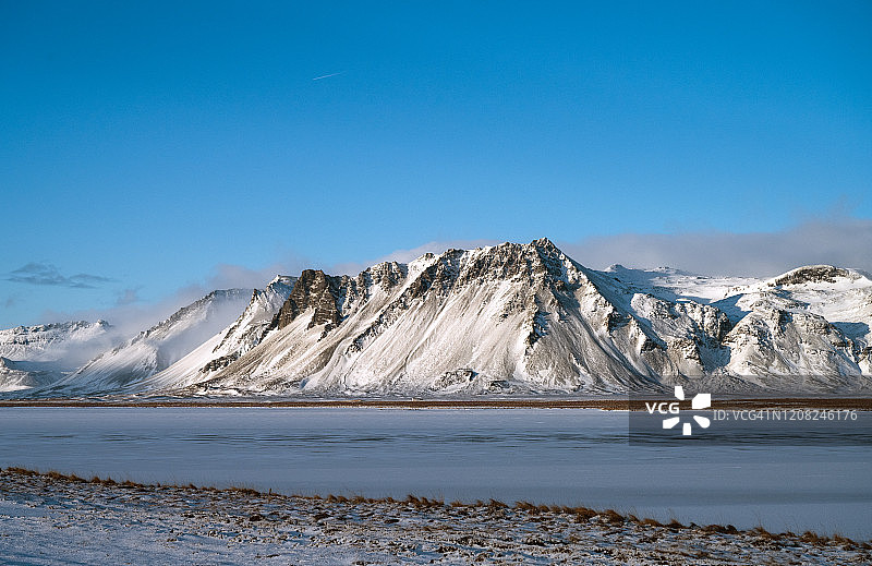 冰岛斯奈费尔斯半岛的山脉景观图片素材