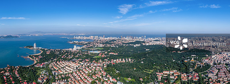 高角度的城市景观在青岛老城，山东，中国图片素材