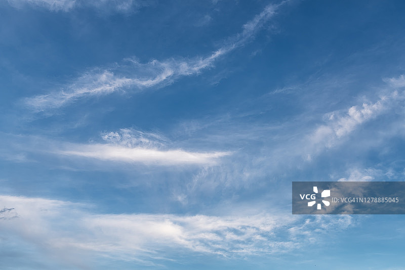 云天空抽象背景，空蓝天背景。图片素材