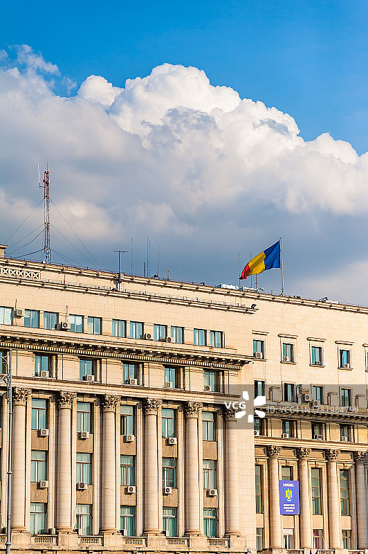 Façade的内务部，上面有罗马尼亚国旗图片素材