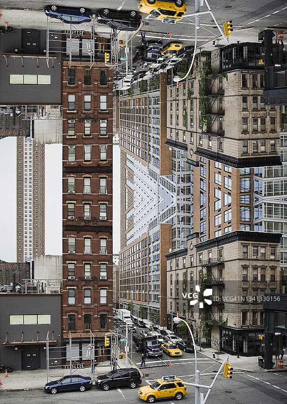 美国纽约市曼哈顿的倒映街道图片素材