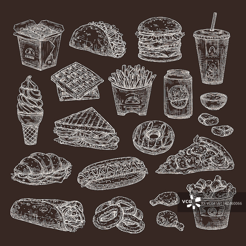 速写快餐在一个黑暗的背景。手绘矢量插图的汉堡，比萨饼，薯条，卷饼，鸡块，苏打水图片素材