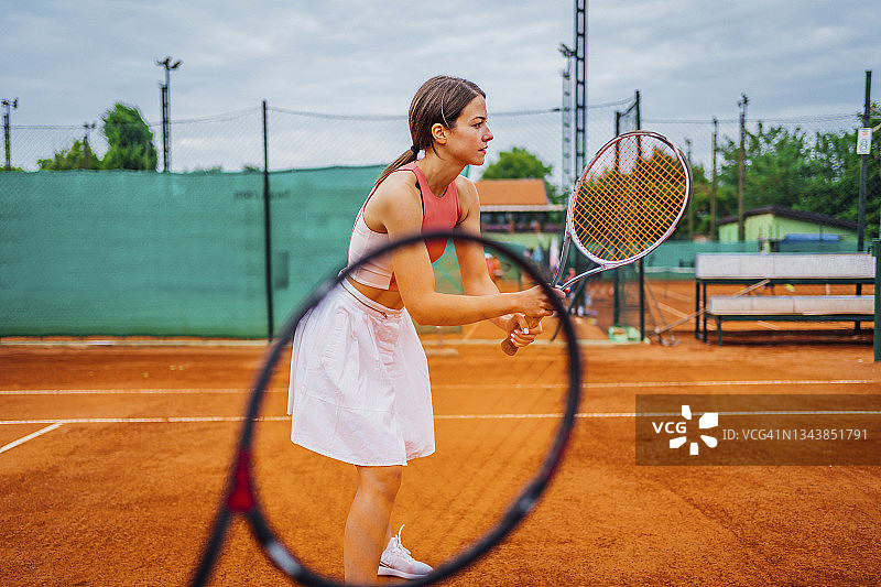 女人打网球图片素材