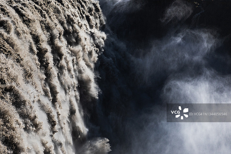 冰岛，用远摄镜头近距离拍摄的Dettifoss瀑布图片素材