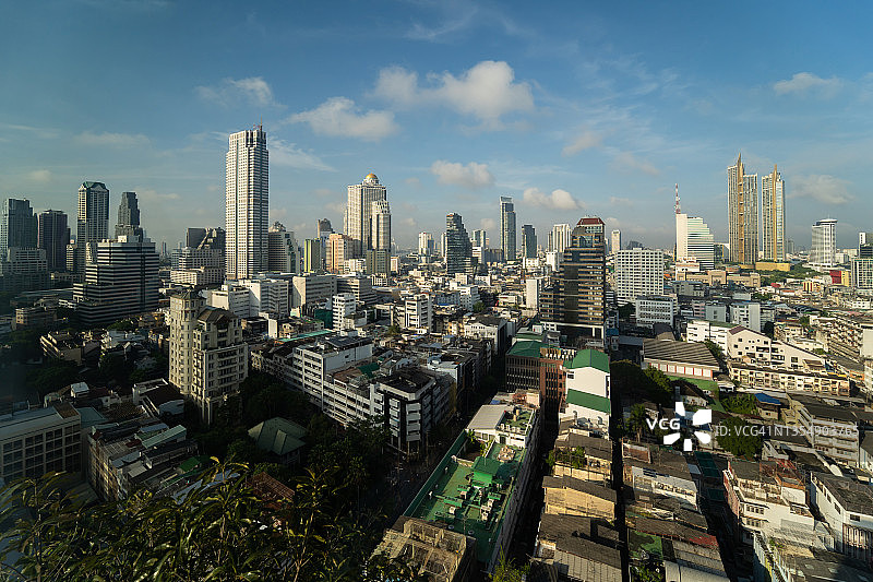 日落市景，曼谷市商业区图片素材