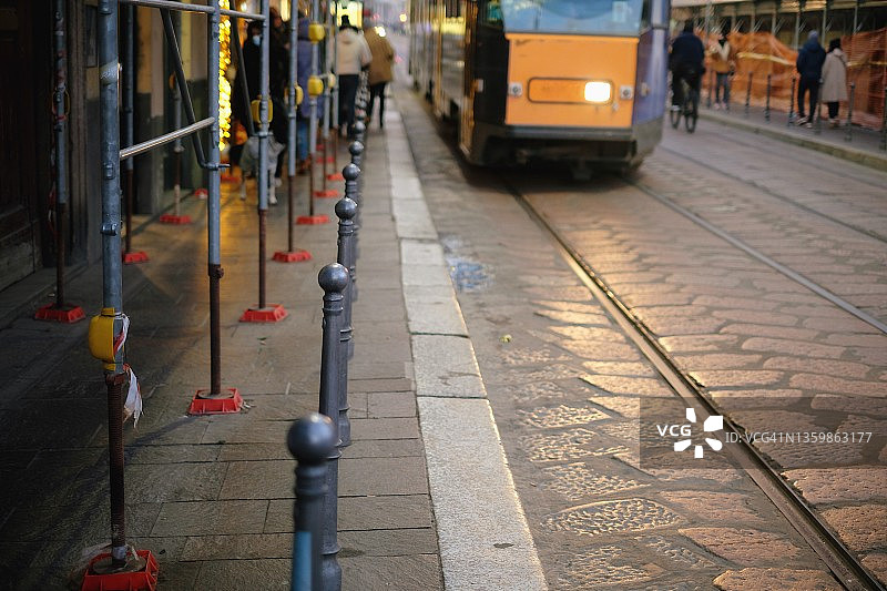 米兰的传统公共有轨电车图片素材