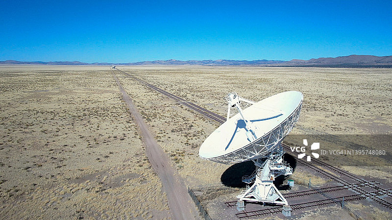 位于新墨西哥州的甚大阵列是用于射电天文学的巨型射电望远镜，用于研究天体和来自外太空的无线电波图片素材