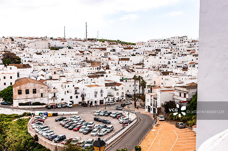 西班牙加的斯，Vejer de la Frontera镇的全景。图片素材