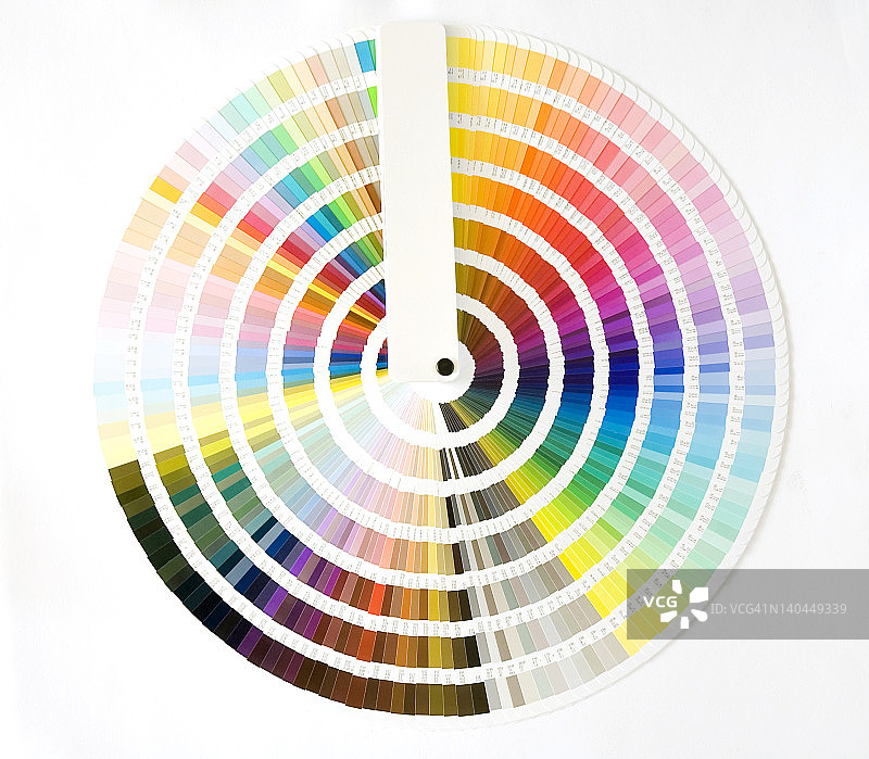 一个颜色轮，每一种颜色都有彩虹图片素材