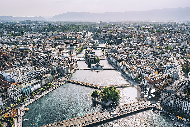 瑞士日内瓦市中心的鸟瞰图图片素材