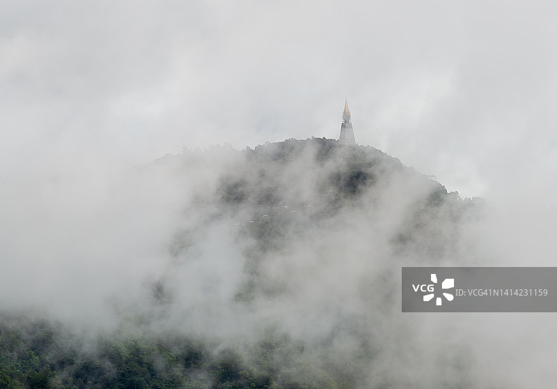 富塔博克的晨雾图片素材