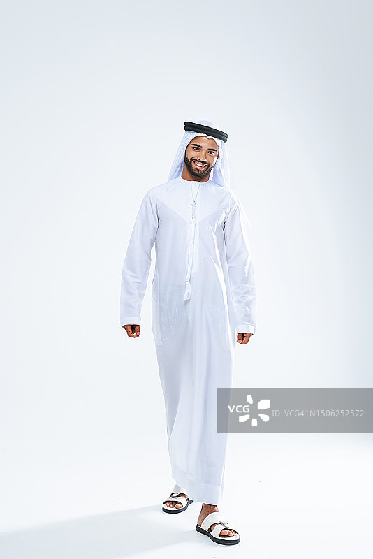 一个年轻的阿拉伯男子的肖像，阿拉伯联合酋长国图片素材