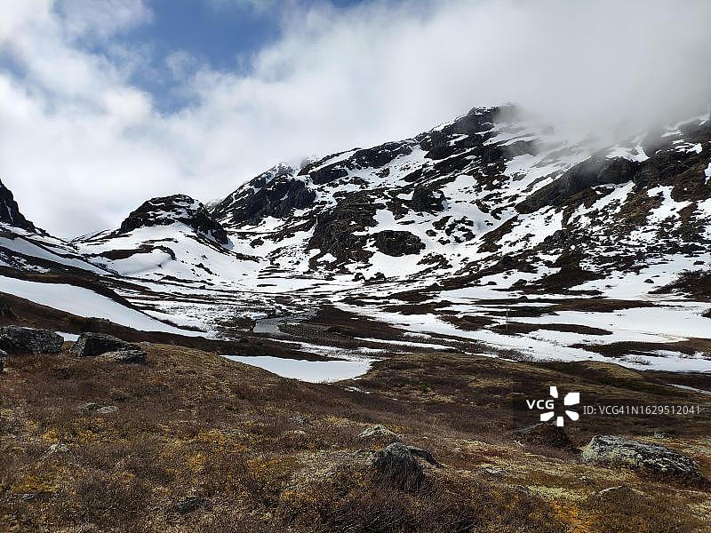 挪威Jotunheimen国家公园的雪山图片素材