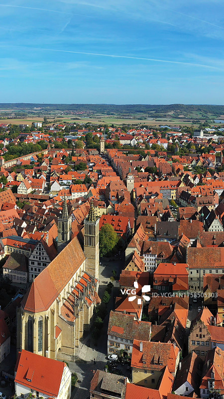 罗腾堡堡的鸟瞰图，俯瞰历史悠久的老城区。Rothenburg ob der Tauber, Ansbach, Middle Franconia, Bavaria, Germany图片素材