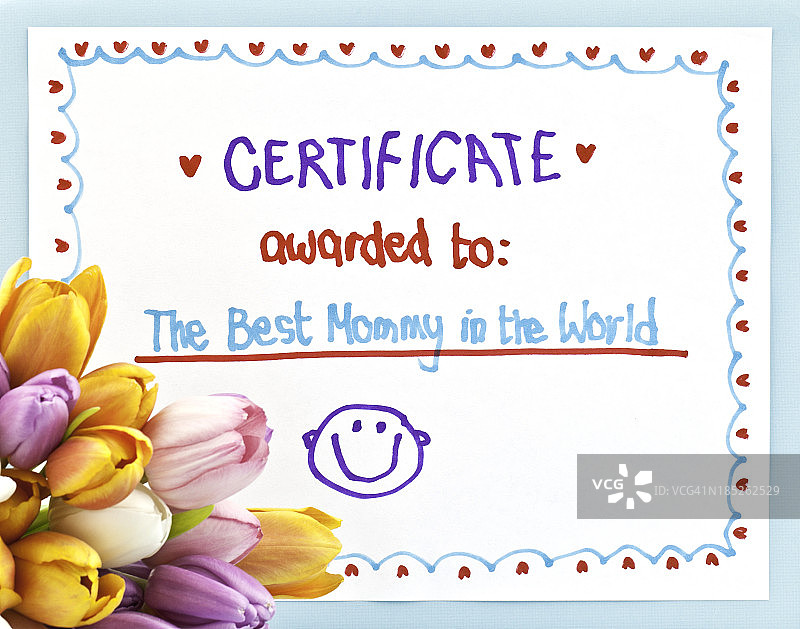 儿童母亲节证书和鲜花图片素材