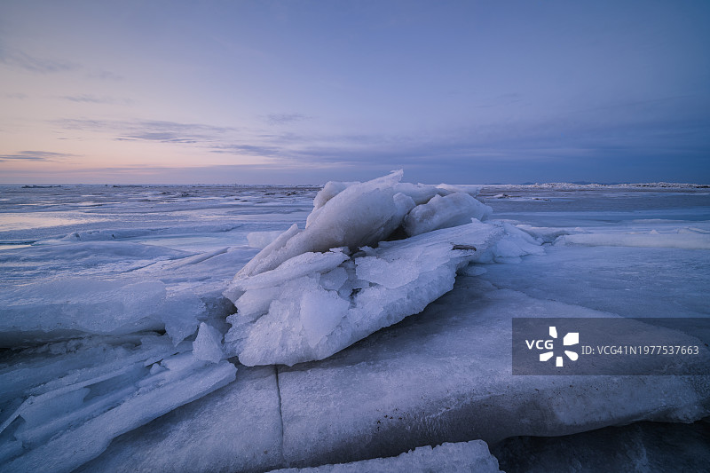 海岸附近的冰阻塞图片素材