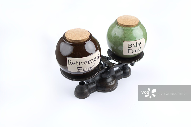 平衡退休和婴儿基金图片素材