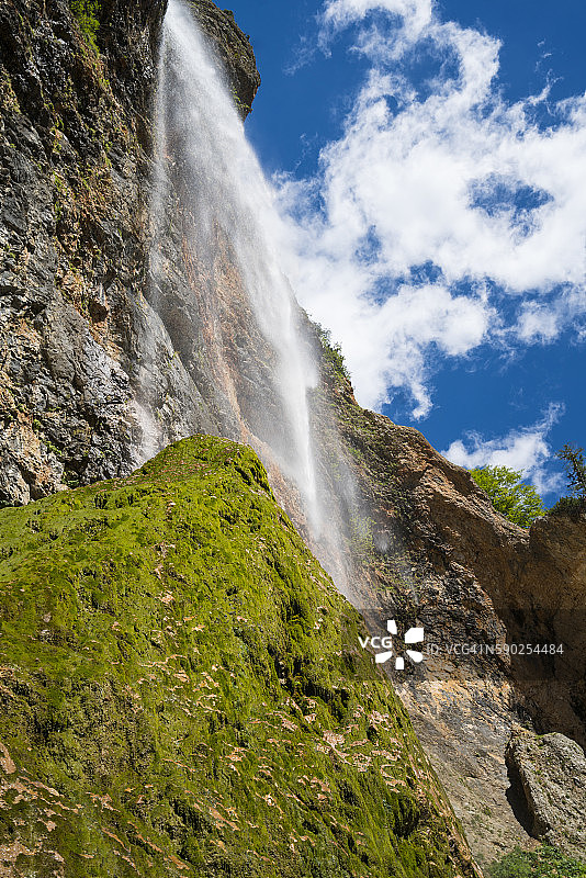 斯洛文尼亚洛加尔山谷的林卡瀑布顶部图片素材