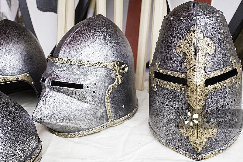 中世纪的战争头盔图片素材