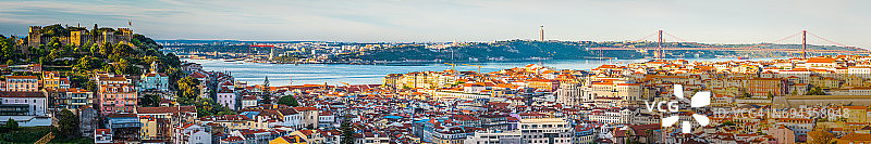 里斯本日出全景横跨城市地标桥葡萄牙图片素材