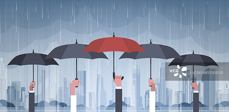 一组手撑伞的城市风暴，巨大的雨背景飓风龙卷风在城镇自然灾害概念图片素材