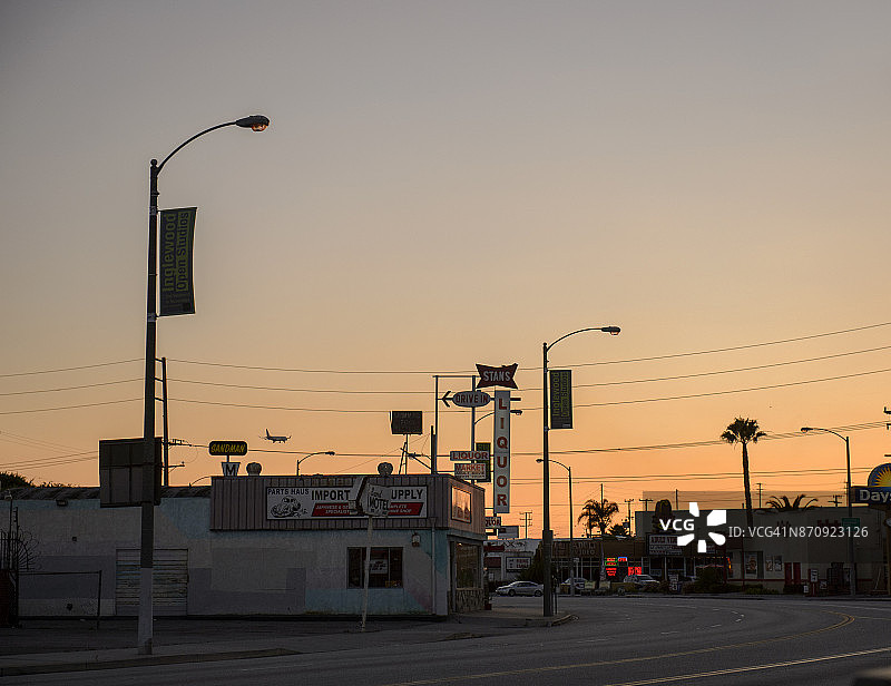 日落在英格伍德，洛杉矶，加利福尼亚，美国图片素材