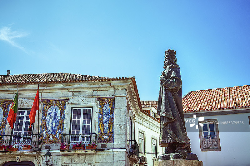 葡萄牙里斯本地区卡斯凯斯市的佩德罗国王雕像图片素材