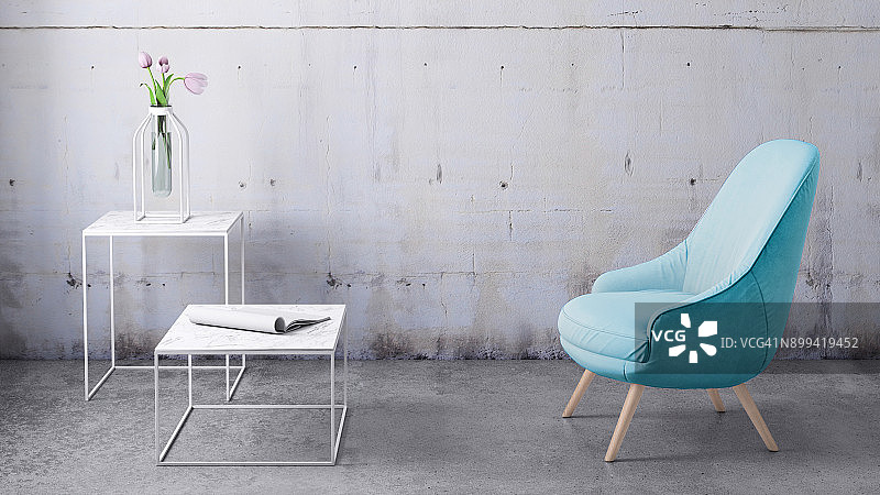 彩色扶手椅，咖啡桌，鲜花和空白墙模板图片素材