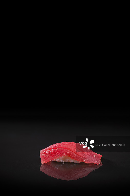 金枪鱼寿司，金枪鱼寿司图片素材