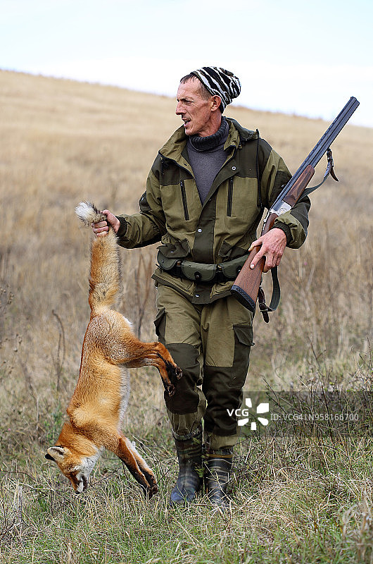 猎人与猎物。图片素材