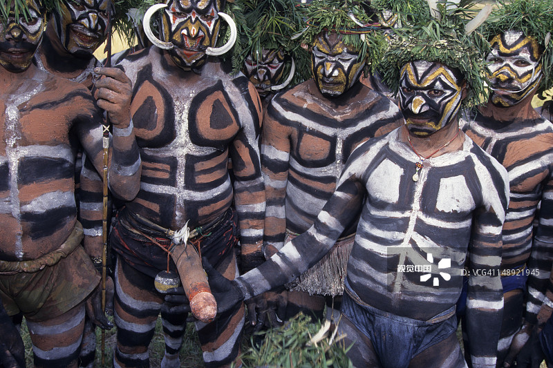 巴布亚新几内亚的杜纳部落，莫尔兹比港文化节。图片素材