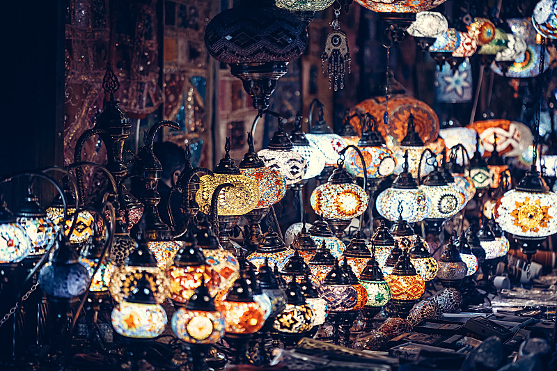 古色古香的土耳其街灯图片下载