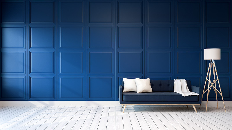 家中蓝色墙的落地灯沙发图片素材