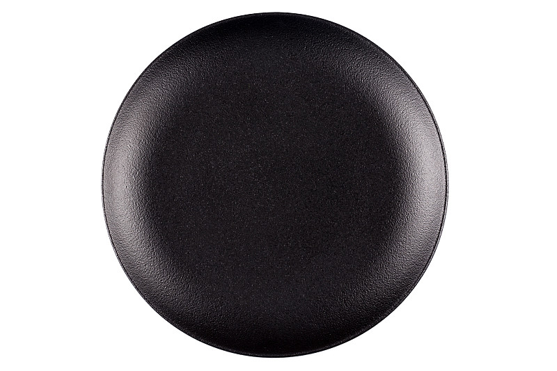 空的黑色炻器盘，孤立在白色背景上图片下载