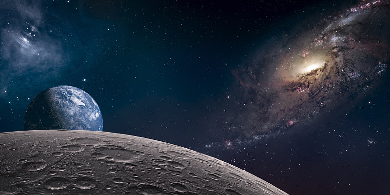 月球地貌和奇幻太空星球图片素材