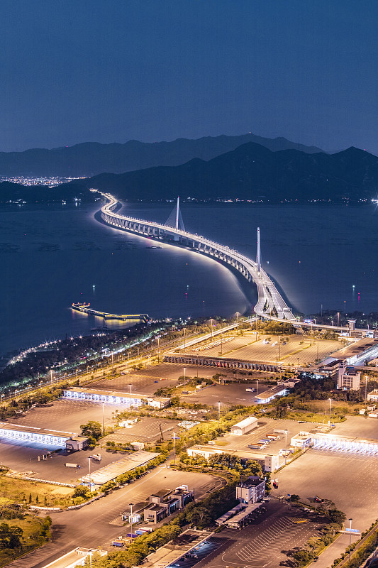 深圳湾大桥香港西部口岸地标城市风光夜景图片下载