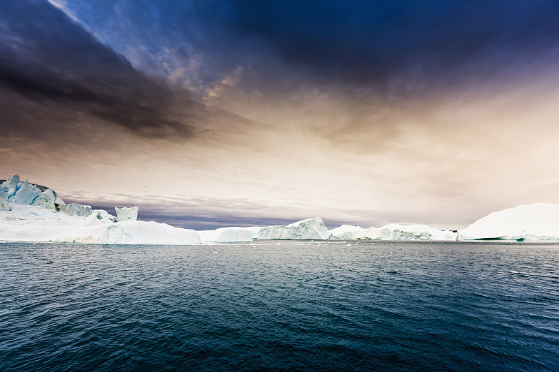 北极北极冰山格陵兰冰峡湾图片下载
